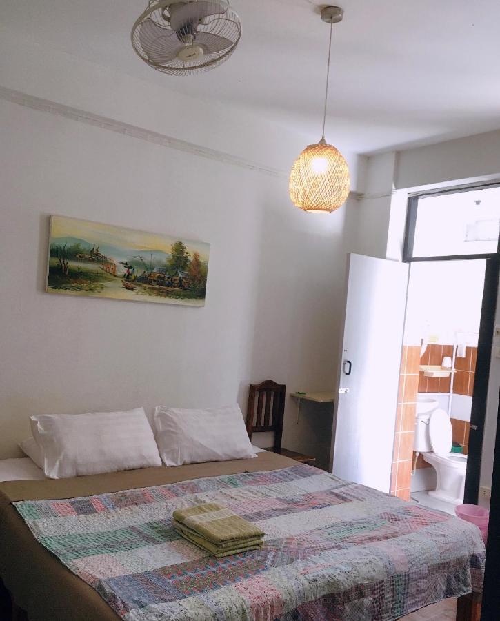 Wayside Guesthouse Τσιάνγκ Μάι Εξωτερικό φωτογραφία